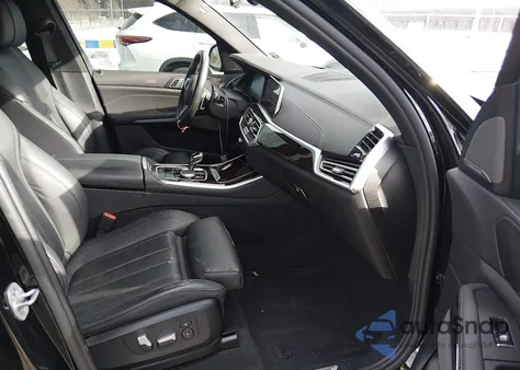 2021 BMW X5 xDrive40I z USA, uszkodzony, nr VIN 5UXCR6C06M9H01579